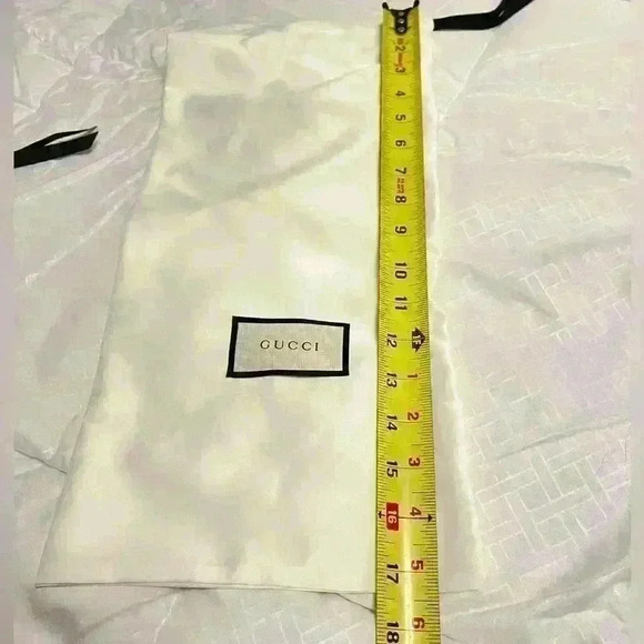 Gucci authentic storage dust bag with tie - Picture 5 of 9